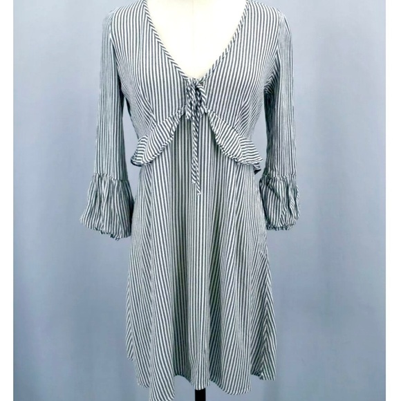 American Eagle Outfitters, Precious Railroad Striped Dress, Excellent Condition - Picture 4 of 11
